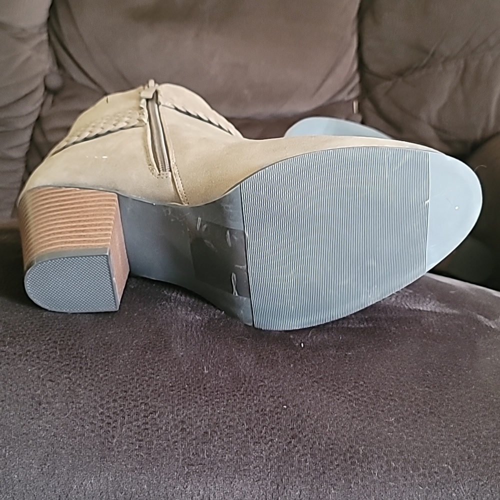 High heel boots- short boots - Picture 7 of 11